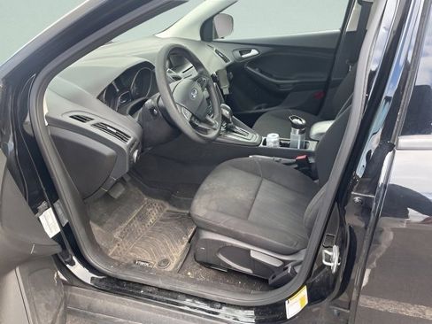 Used 2017 Ford Focus SE image 15