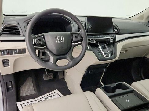 Used 2025 Honda Odyssey EX-L image 13