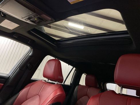 Used 2022 Toyota Highlander XSE image 24