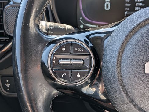 Certified 2023 Kia Soul EX FWD image 16