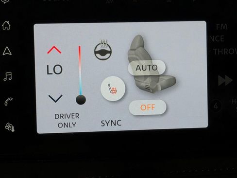 Used 2024 Nissan Ariya FWD image 18