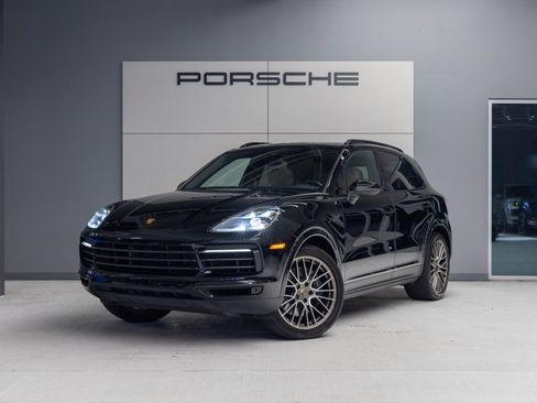 Certified 2022 Porsche Cayenne Platinum Edition image 1