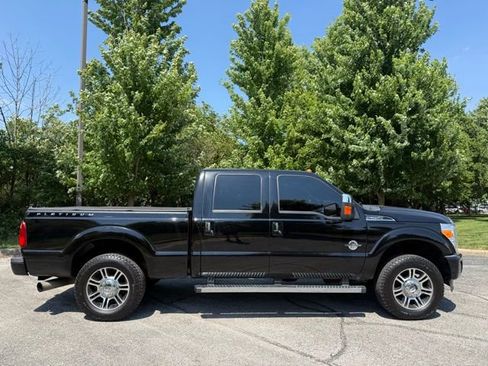 Used 2016 Ford F250 Platinum AWD/4WD image 2