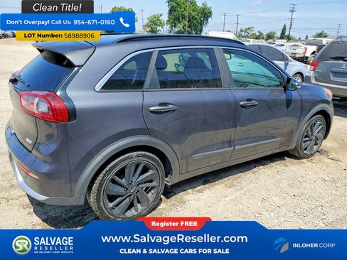 Used 2018 Kia Niro EX w/ Option Group 020 FWD image 4