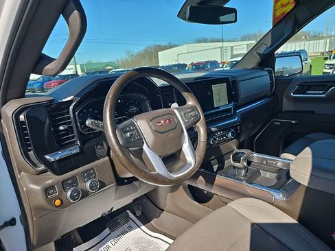 Used 2023 GMC Sierra 1500 SLT w/ SLT Convenience Package image 25