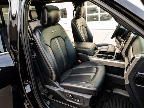 Used 2022 Ford F450 Platinum w/ FX4 Off-Road Package image 29