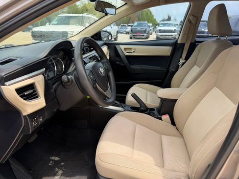 Used 2014 Toyota Corolla LE FWD image 9