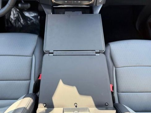 New 2025 Ford F150 Lightning Lariat image 28