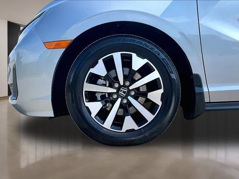Used 2025 Honda Odyssey EX-L image 28