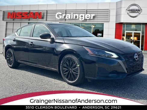 New 2026 Nissan Altima 2.5 SV FWD image 1