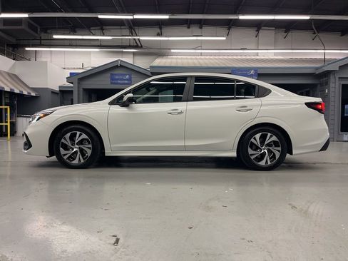 Used 2025 Subaru Legacy Premium image 5