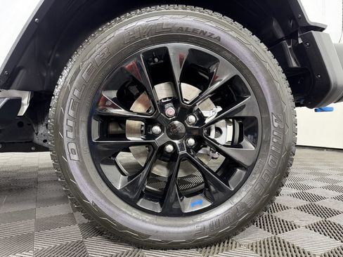 Used 2023 Jeep Wrangler Unlimited Sahara AWD/4WD image 52