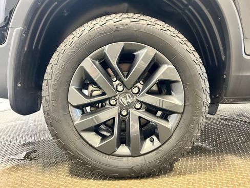 Used 2025 Honda Ridgeline Sport image 29