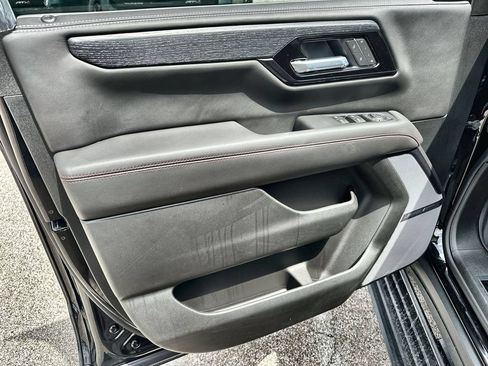 New 2026 GMC Yukon XL AT4 Ultimate w/ LPO, Floor Liner Package AWD/4WD image 21
