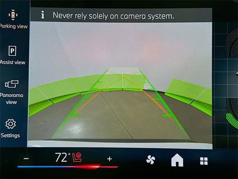 Used 2025 BMW X1 xDrive28i w/ Convenience Package image 11