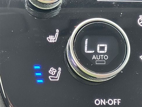 Used 2023 INFINITI QX60 Sensory w/ Cargo Package FWD image 21