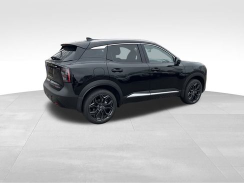 New 2025 Nissan Kicks SR AWD/4WD image 4