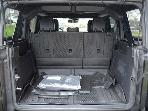 Used 2023 Ford Bronco Wildtrak image 15