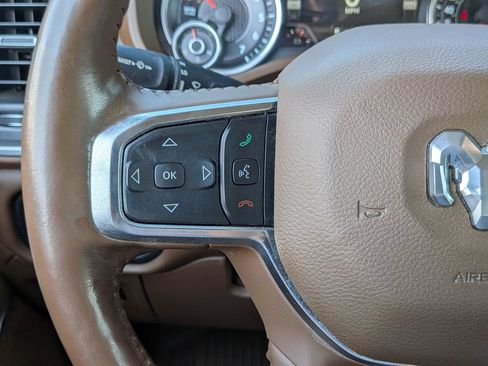 Used 2019 RAM 1500 Laramie AWD/4WD image 19