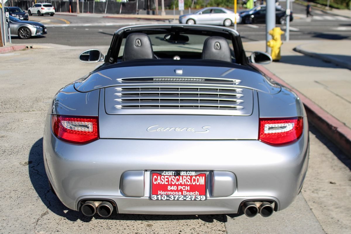 Used 2010 Porsche 911 Carrera S RWD image 4