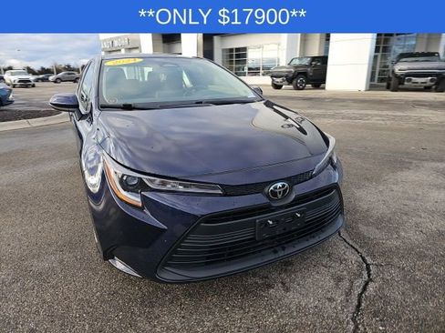 Used 2024 Toyota Corolla LE image 4