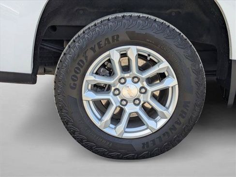 Used 2024 Chevrolet Silverado 1500 LT w/ Z71 Off-Road Package AWD/4WD image 28