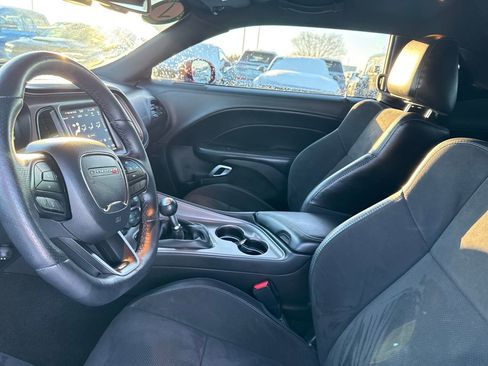 Used 2023 Dodge Challenger R/T w/ Plus Package image 11