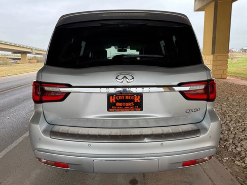 Used 2019 INFINITI QX80 Luxe image 4
