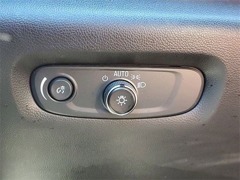 Certified 2023 Chevrolet Traverse RS image 21