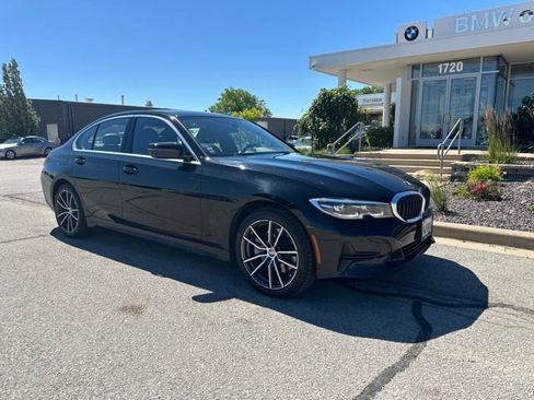 Used 2019 BMW 330i xDrive Sedan w/ Premium Package AWD/4WD image 2