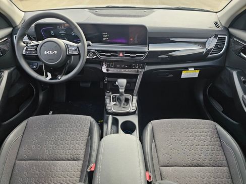 New 2026 Kia Seltos S image 9