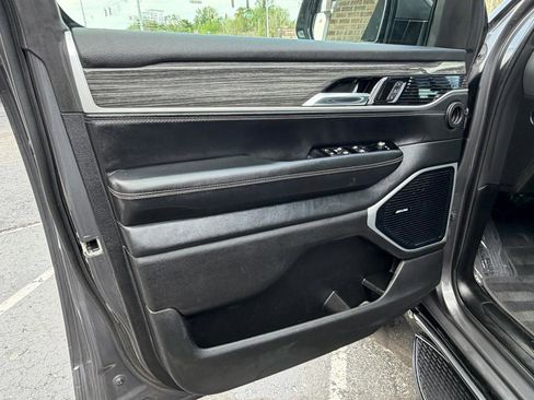 Used 2022 Jeep Wagoneer Series II w/ Premium Group I image 10