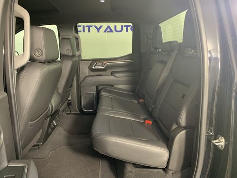 Used 2025 GMC Sierra 1500 SLT RWD image 27