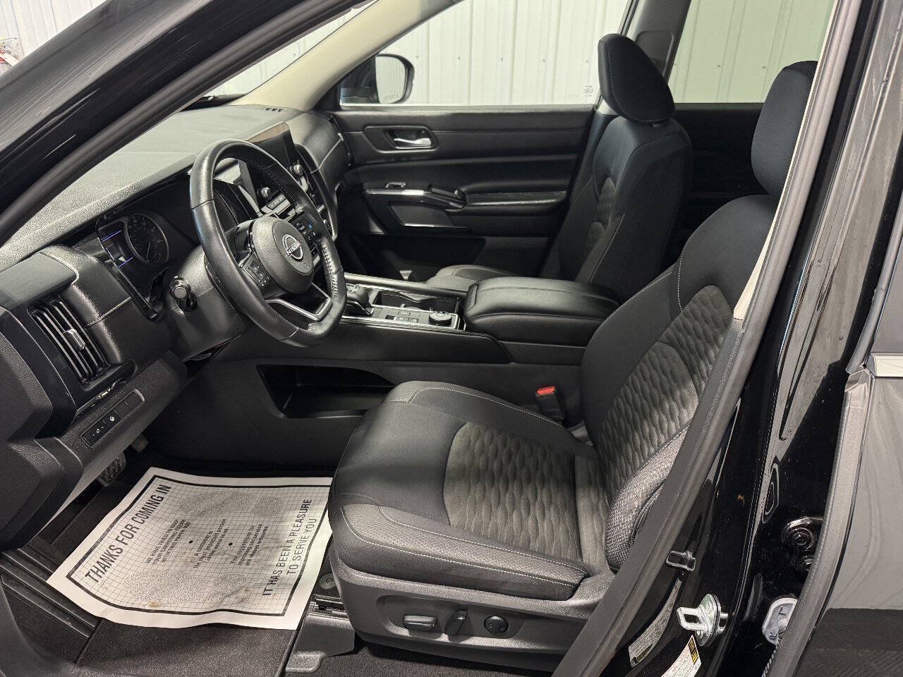 Used 2022 Nissan Pathfinder S AWD/4WD image 7