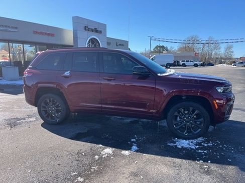 New 2026 Jeep Grand Cherokee Limited image 2