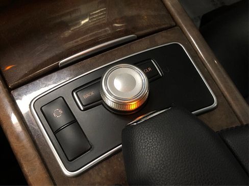 Used 2012 Mercedes-Benz E 350 E 350 image 28