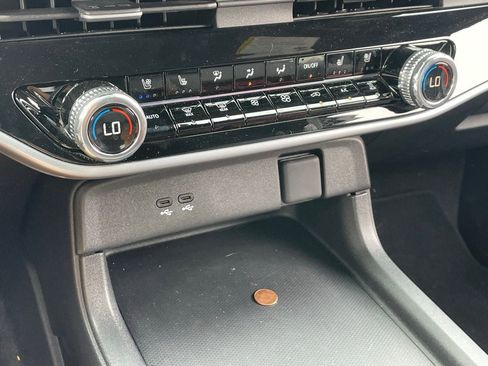 Used 2025 Honda Prologue Elite image 8