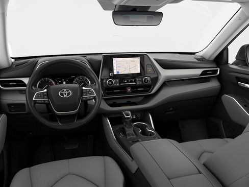 New 2026 Toyota Highlander XLE image 5