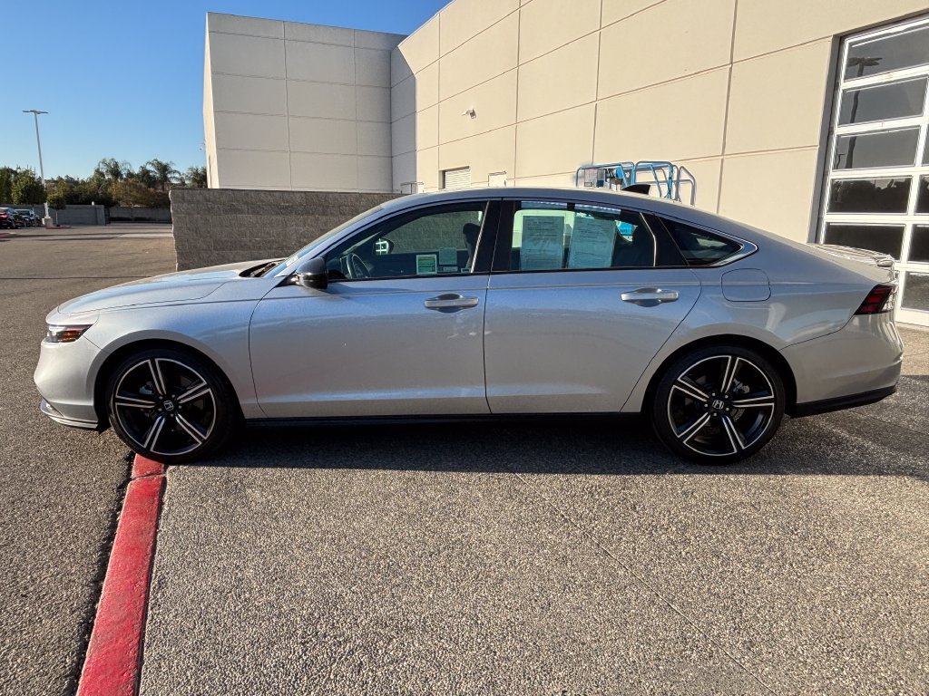 Used 2025 Honda Accord Sport image 8