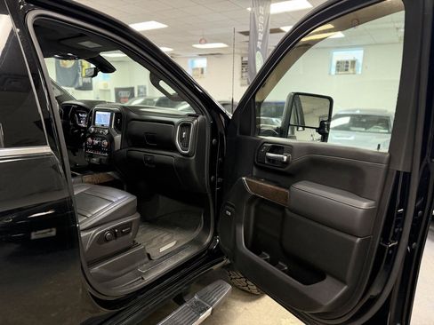 Used 2020 GMC Sierra 3500 Denali w/ Denali Ultimate Package AWD/4WD image 36