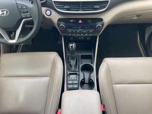 Used 2019 Hyundai Tucson Limited image 17