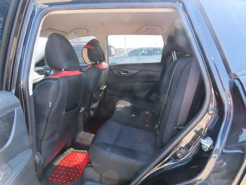 Used 2017 Nissan Rogue S AWD/4WD image 18