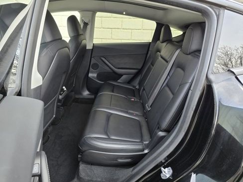 Used 2024 Tesla Model Y Long Range image 36