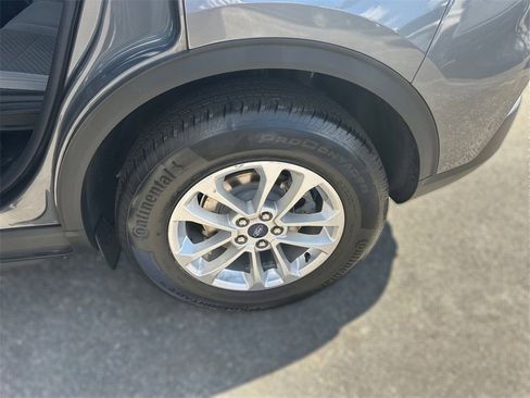 Used 2022 Ford Escape SE image 13