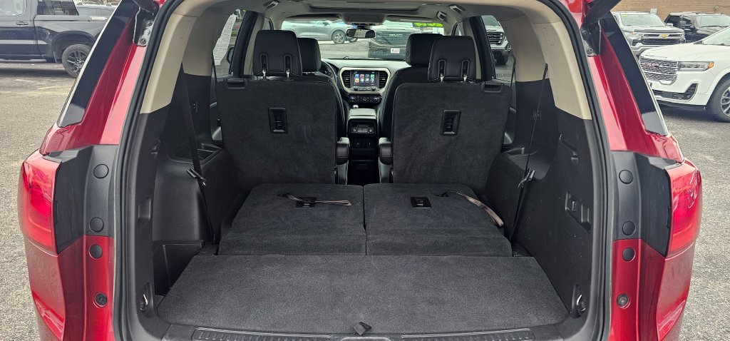 Used 2019 GMC Acadia Denali w/ Technology Package AWD/4WD image 21