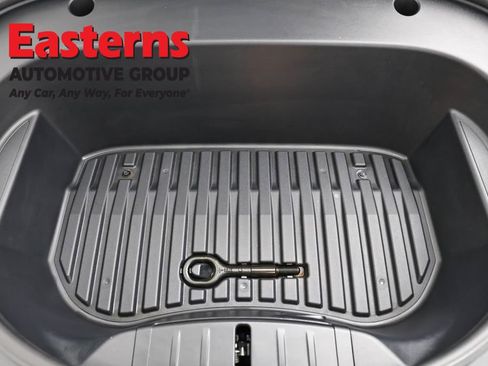 Used 2023 Tesla Model 3 Standard Range image 7