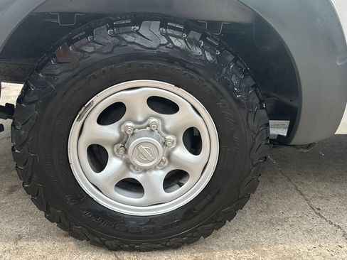 Used 2004 Nissan Frontier XE w/ (BGP) Basic Gear Pkg RWD image 23