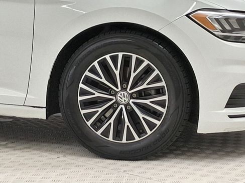Used 2019 Volkswagen Jetta SE FWD image 10