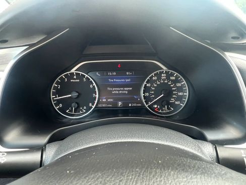 Used 2018 Nissan Murano SV AWD/4WD image 17
