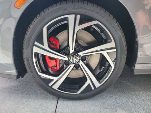 New 2026 Volkswagen GTI SE image 9